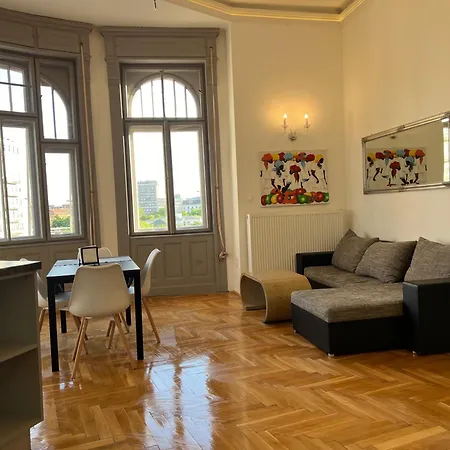 F14 Budapesta