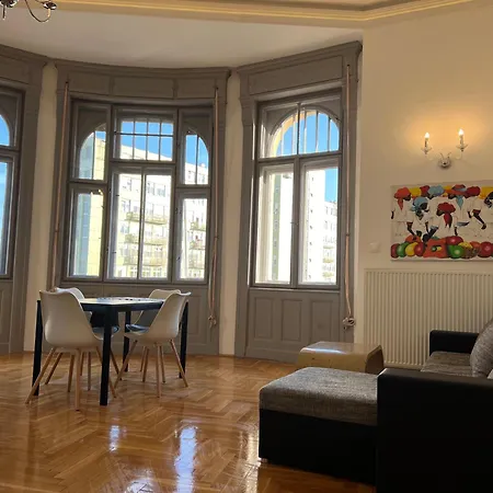 F14 Apartament